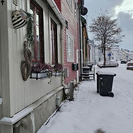 Small Town House Тромсьо Екстериор снимка
